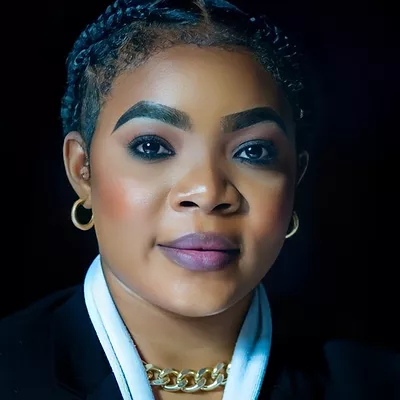 Sajune Blanchard - Asistente legal de inmigración