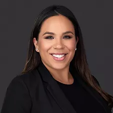 Yania Diaz - Paralegal